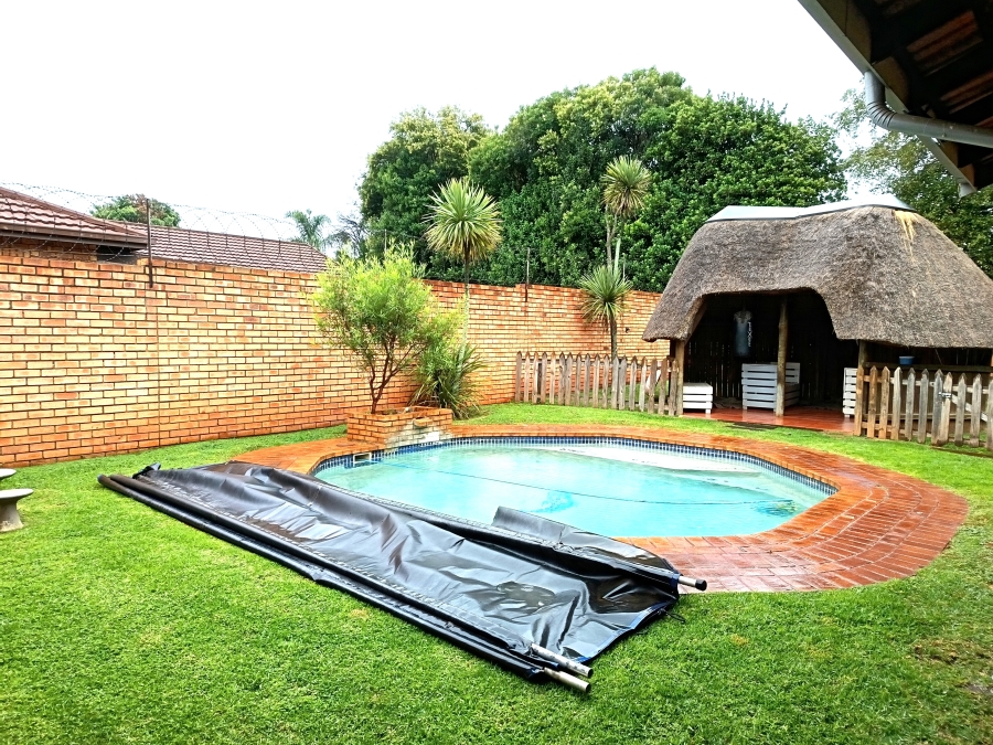 3 Bedroom Property for Sale in Kenleaf Gauteng