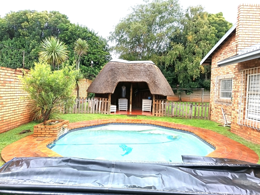 3 Bedroom Property for Sale in Kenleaf Gauteng