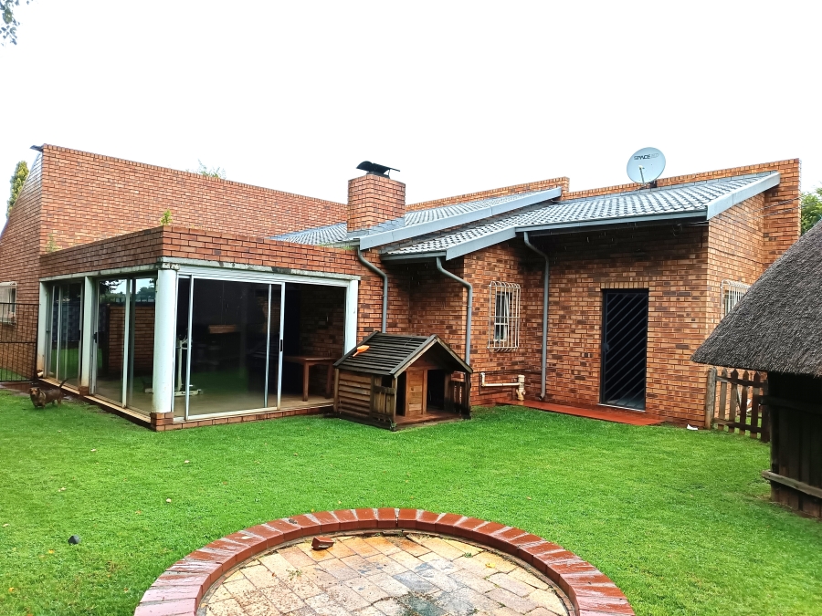 3 Bedroom Property for Sale in Kenleaf Gauteng
