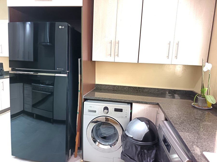 3 Bedroom Property for Sale in Kenleaf Gauteng