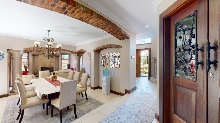 5 Bedroom Property for Sale in Beyers Park Gauteng