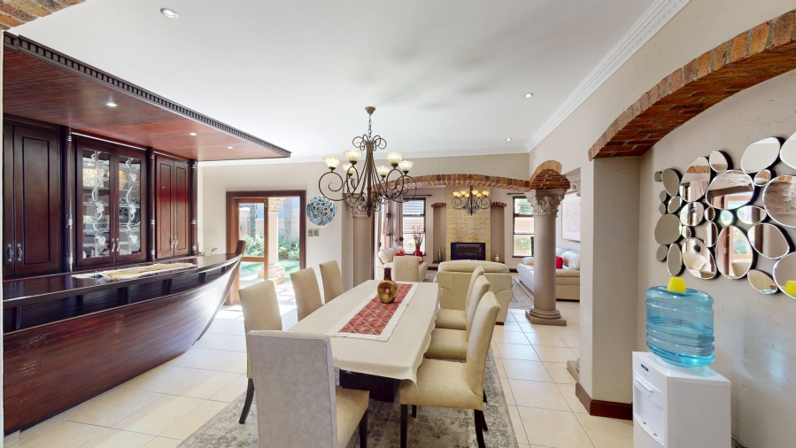 5 Bedroom Property for Sale in Beyers Park Gauteng
