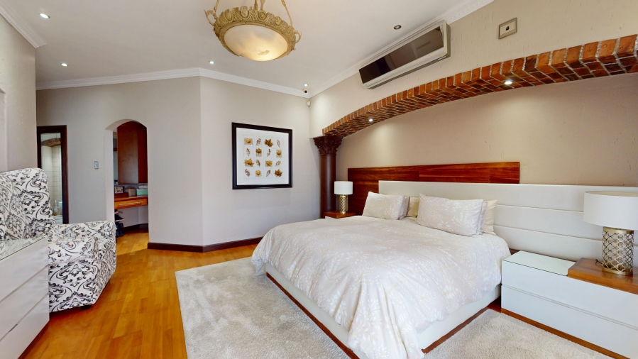 5 Bedroom Property for Sale in Beyers Park Gauteng