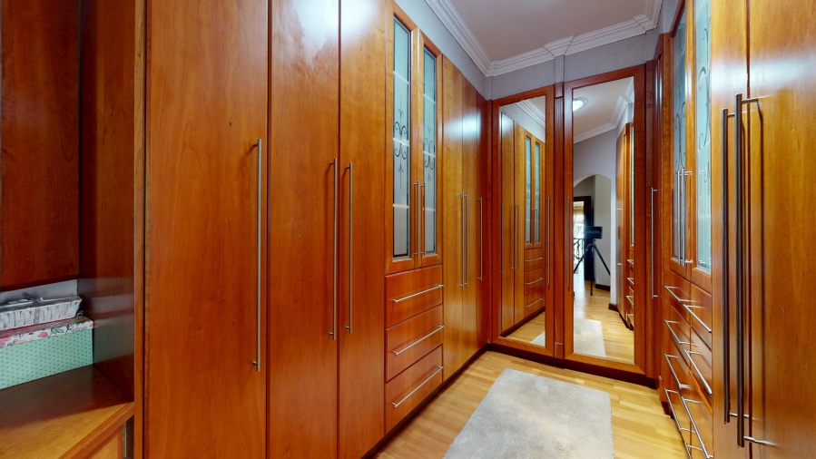 5 Bedroom Property for Sale in Beyers Park Gauteng