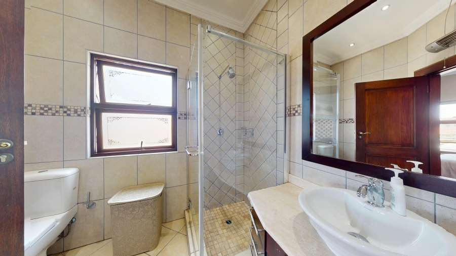 5 Bedroom Property for Sale in Beyers Park Gauteng