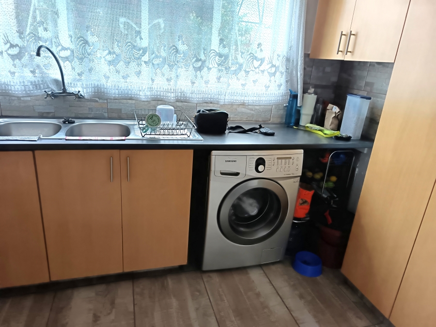 2 Bedroom Property for Sale in East Geduld Gauteng