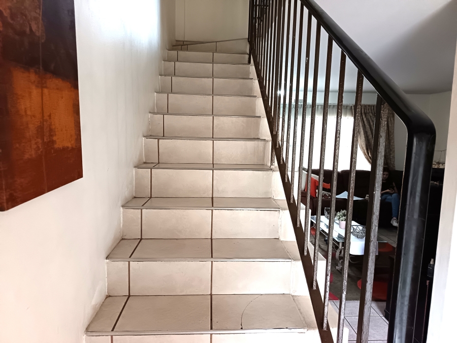 2 Bedroom Property for Sale in East Geduld Gauteng