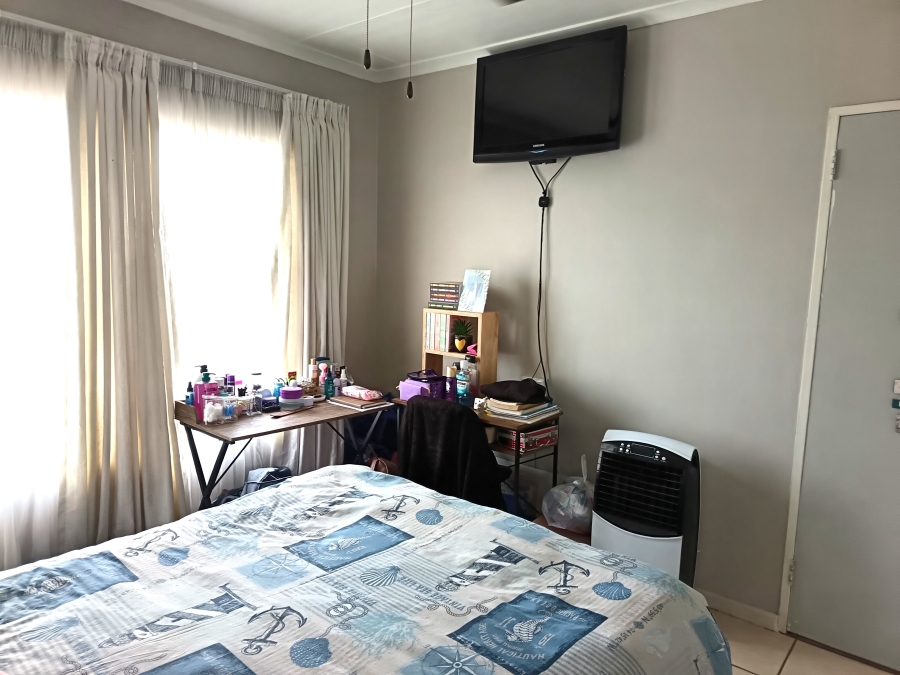 2 Bedroom Property for Sale in East Geduld Gauteng