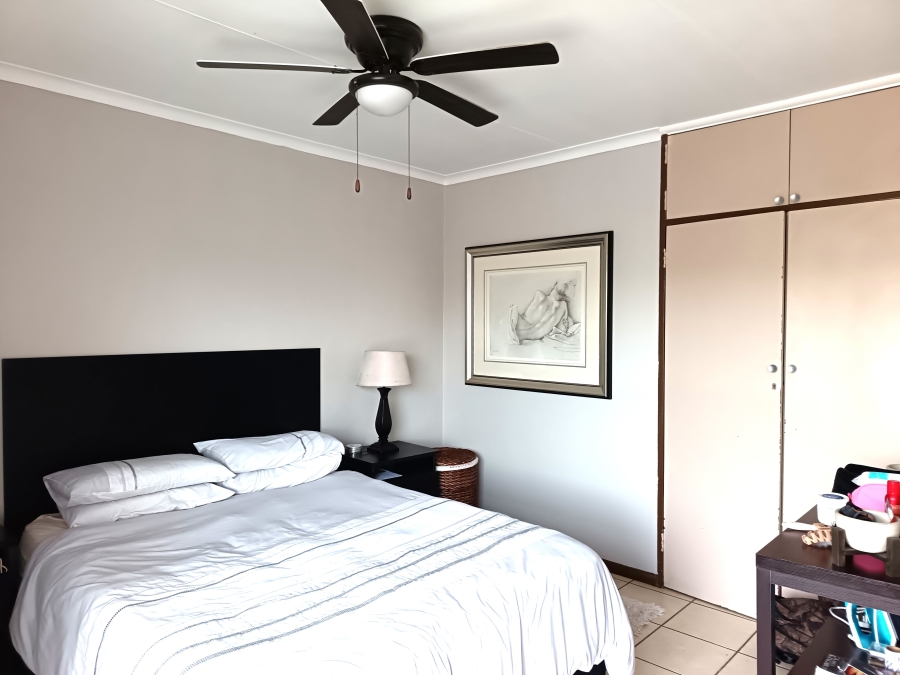 2 Bedroom Property for Sale in East Geduld Gauteng