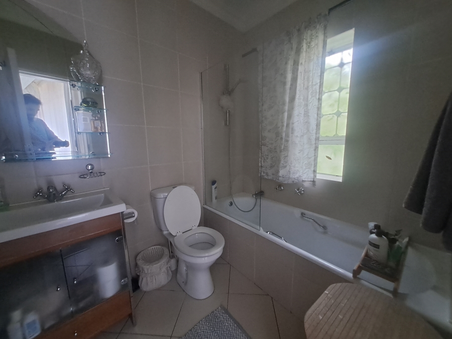 To Let 3 Bedroom Property for Rent in Bryanston Gauteng