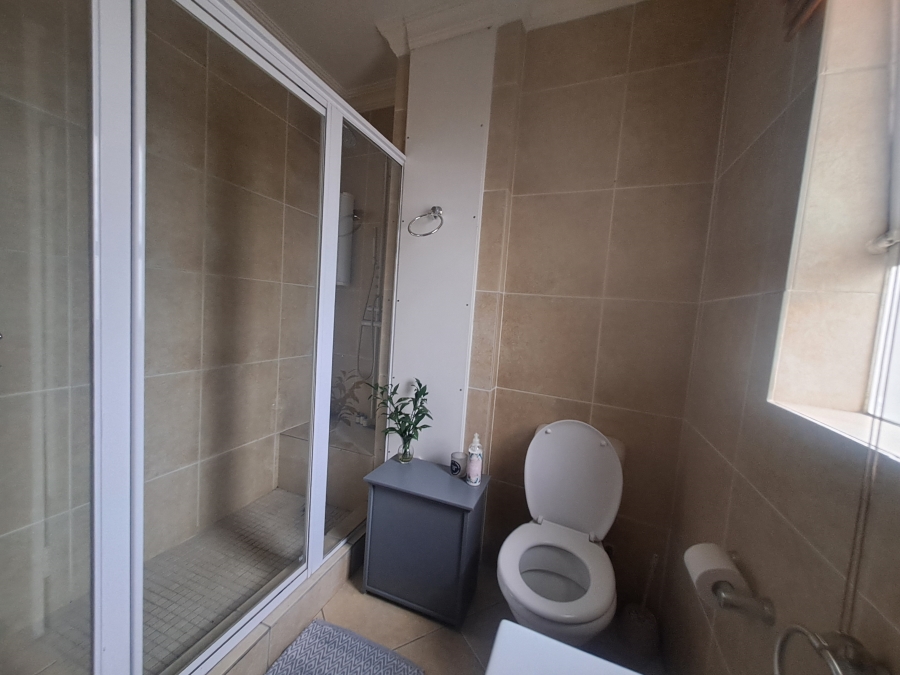 To Let 3 Bedroom Property for Rent in Bryanston Gauteng