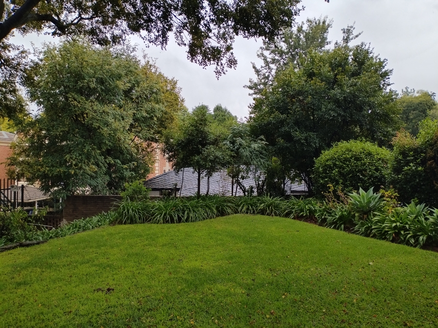 To Let 3 Bedroom Property for Rent in Bryanston Gauteng