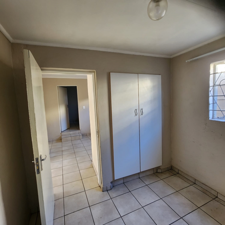 To Let 2 Bedroom Property for Rent in Wentworth Park Gauteng
