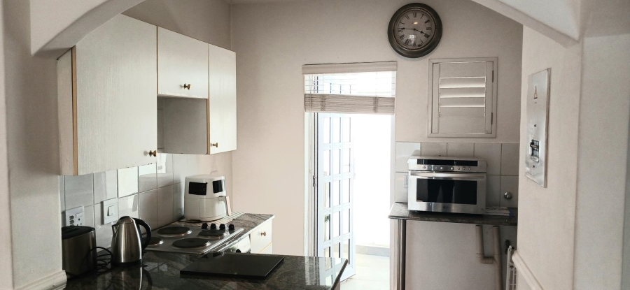 To Let 1 Bedroom Property for Rent in Craighall Gauteng