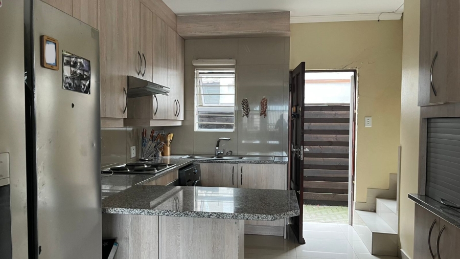 2 Bedroom Property for Sale in Mayberry Park Gauteng