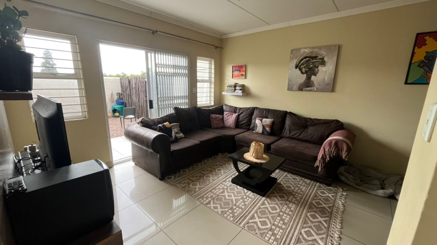 2 Bedroom Property for Sale in Mayberry Park Gauteng
