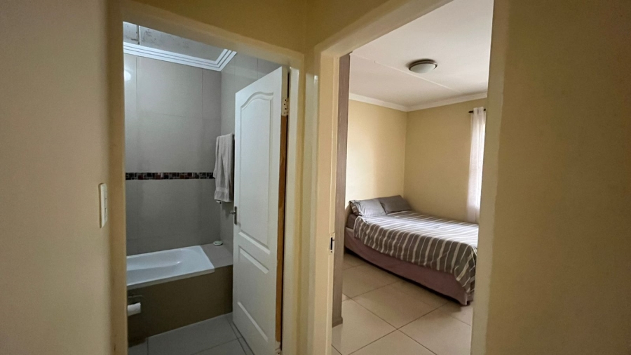 2 Bedroom Property for Sale in Mayberry Park Gauteng