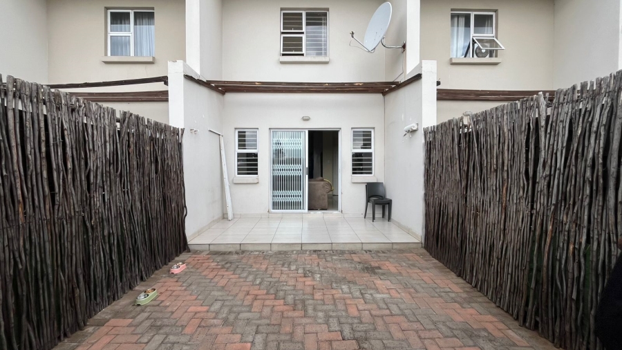 2 Bedroom Property for Sale in Mayberry Park Gauteng
