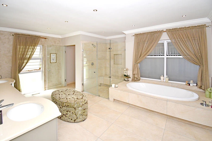 4 Bedroom Property for Sale in Savoy Estate Gauteng