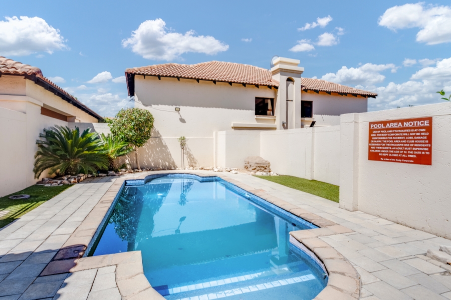 2 Bedroom Property for Sale in Bryanston Gauteng