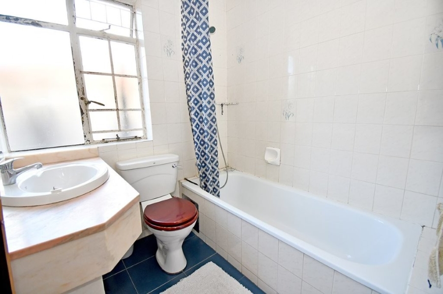 To Let 4 Bedroom Property for Rent in Sandringham Gauteng