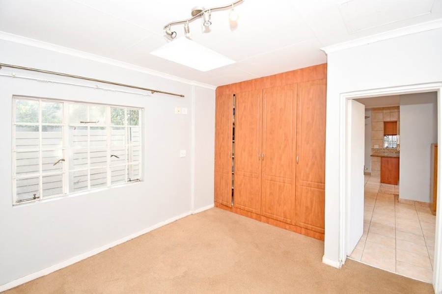 To Let 4 Bedroom Property for Rent in Sandringham Gauteng