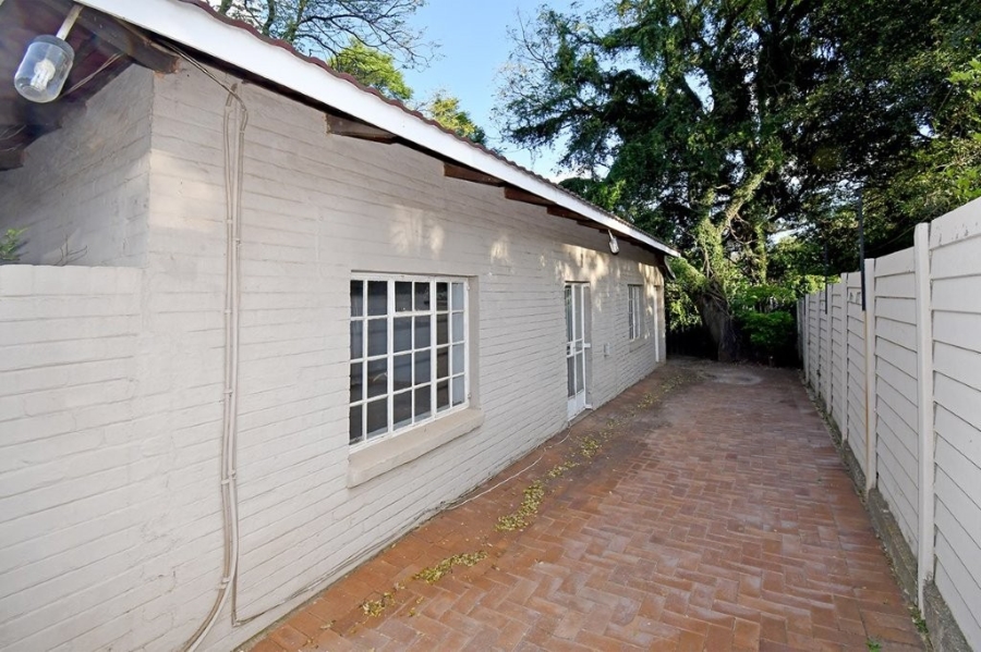 To Let 4 Bedroom Property for Rent in Sandringham Gauteng