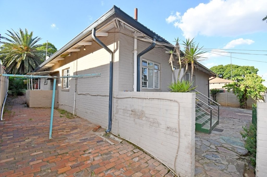 To Let 4 Bedroom Property for Rent in Sandringham Gauteng