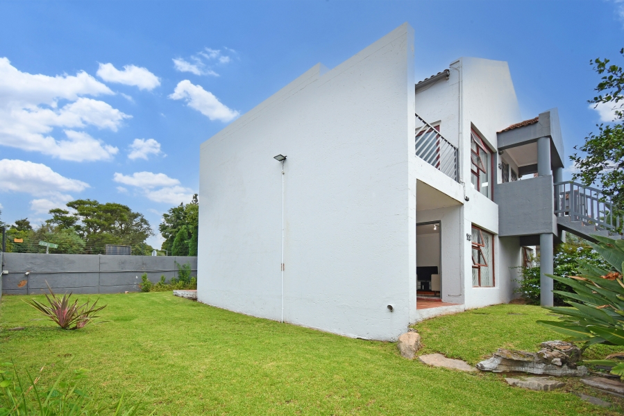 1 Bedroom Property for Sale in Morningside Gauteng