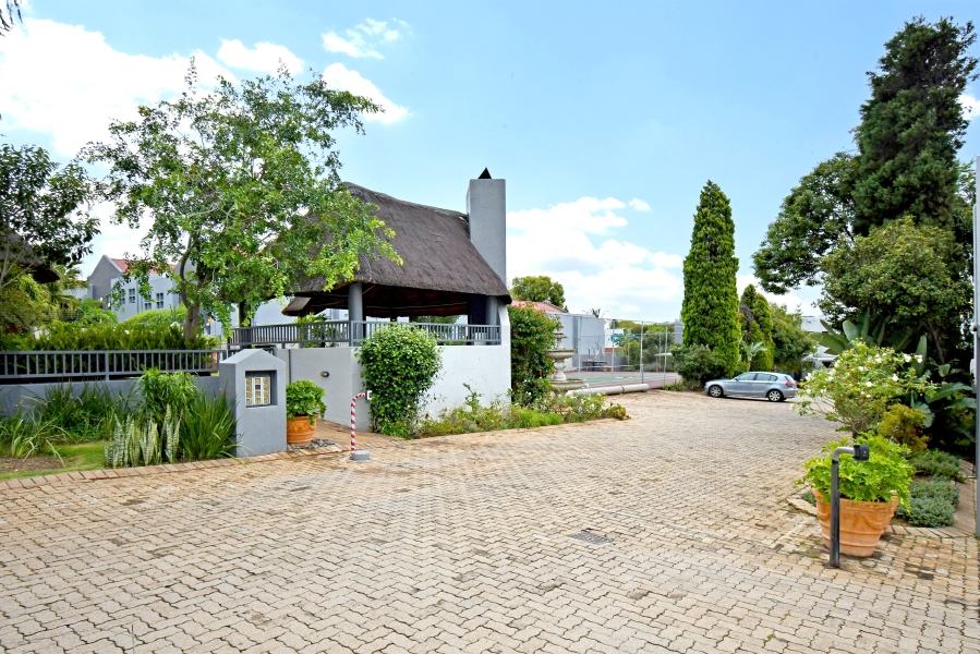 1 Bedroom Property for Sale in Morningside Gauteng