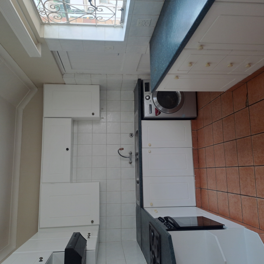 To Let 3 Bedroom Property for Rent in Sydenham Gauteng