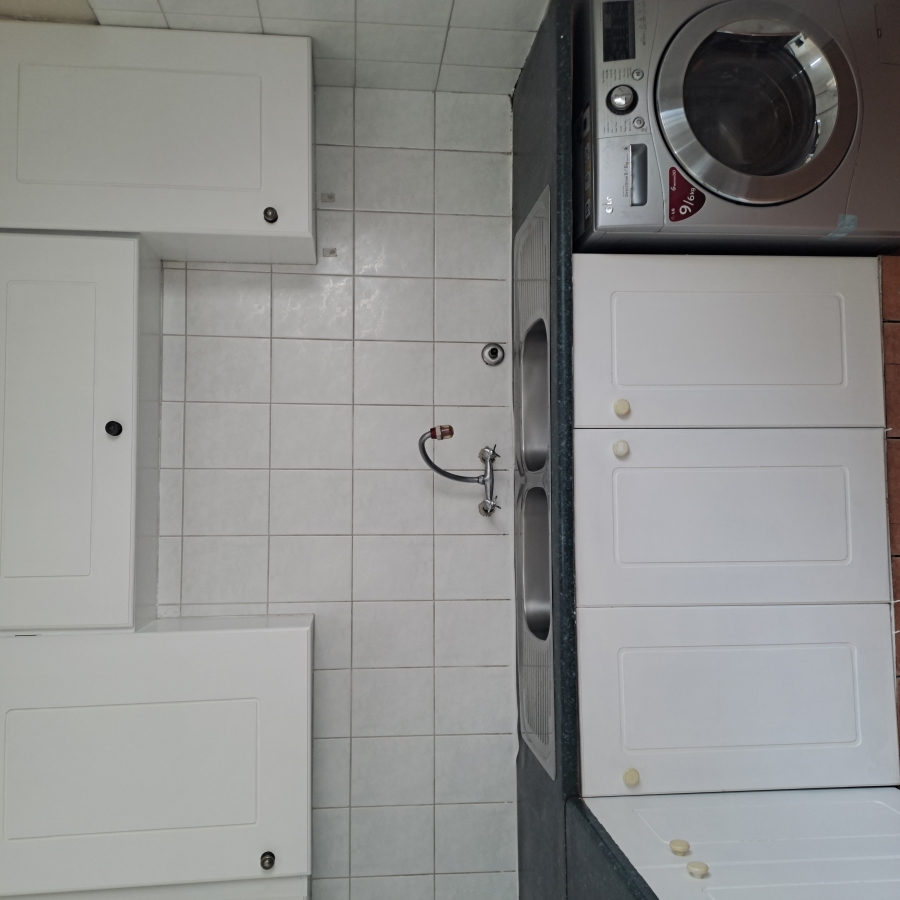 To Let 3 Bedroom Property for Rent in Sydenham Gauteng