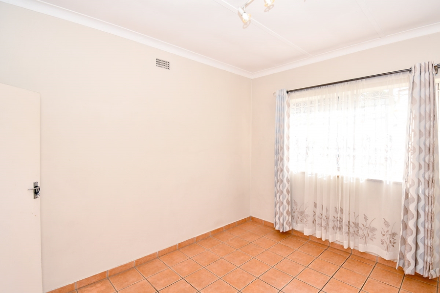 To Let 3 Bedroom Property for Rent in Sydenham Gauteng