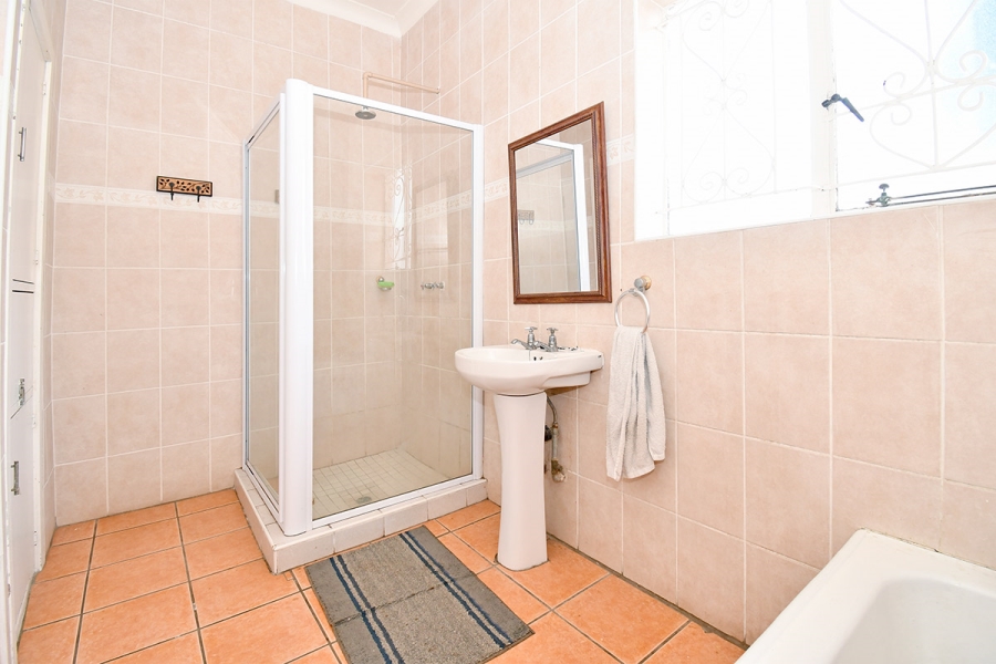 To Let 3 Bedroom Property for Rent in Sydenham Gauteng