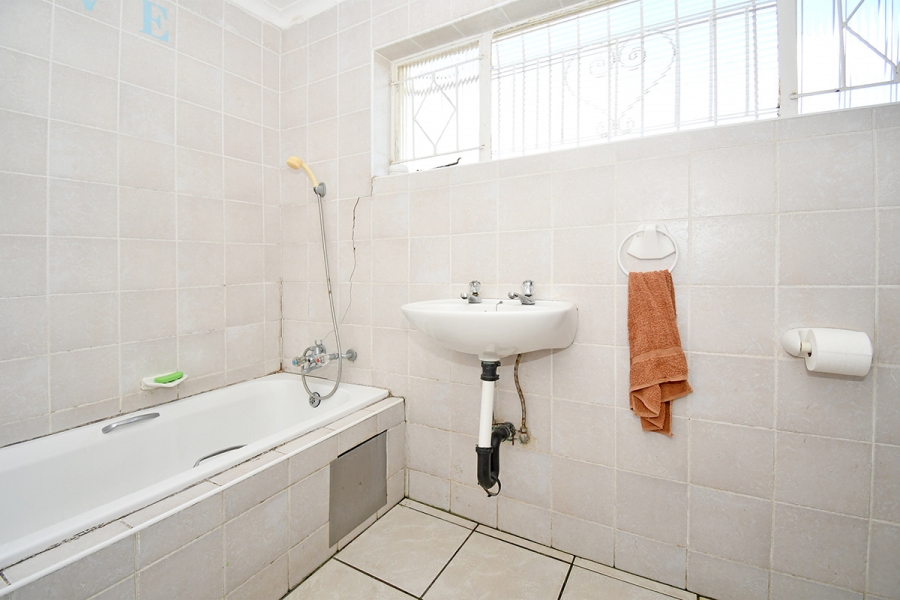 To Let 3 Bedroom Property for Rent in Sydenham Gauteng