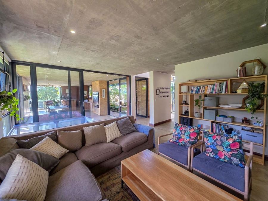 4 Bedroom Property for Sale in Midstream Ridge Gauteng