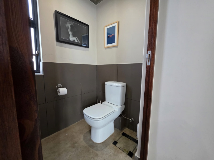 4 Bedroom Property for Sale in Midstream Ridge Gauteng