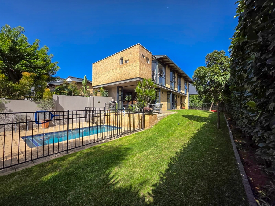 4 Bedroom Property for Sale in Midstream Ridge Gauteng