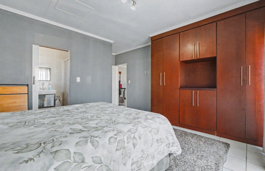 3 Bedroom Property for Sale in Sunninghill Gauteng