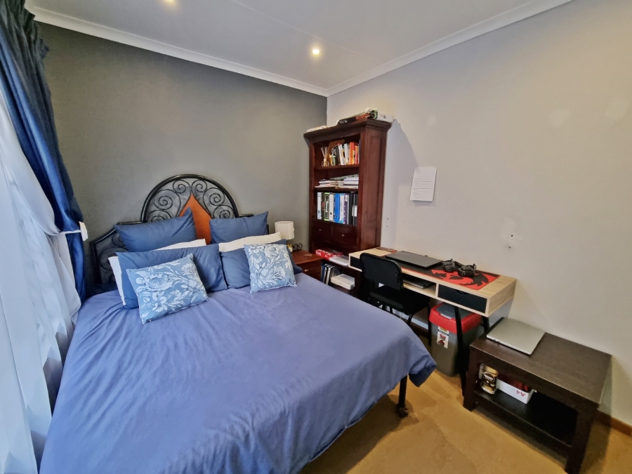 2 Bedroom Property for Sale in Amberfield Gauteng