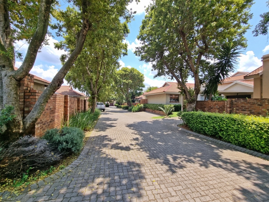 2 Bedroom Property for Sale in Amberfield Gauteng