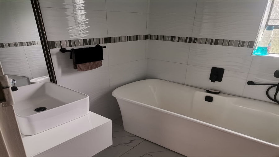 3 Bedroom Property for Sale in Vanderbijlpark CE 4 Gauteng