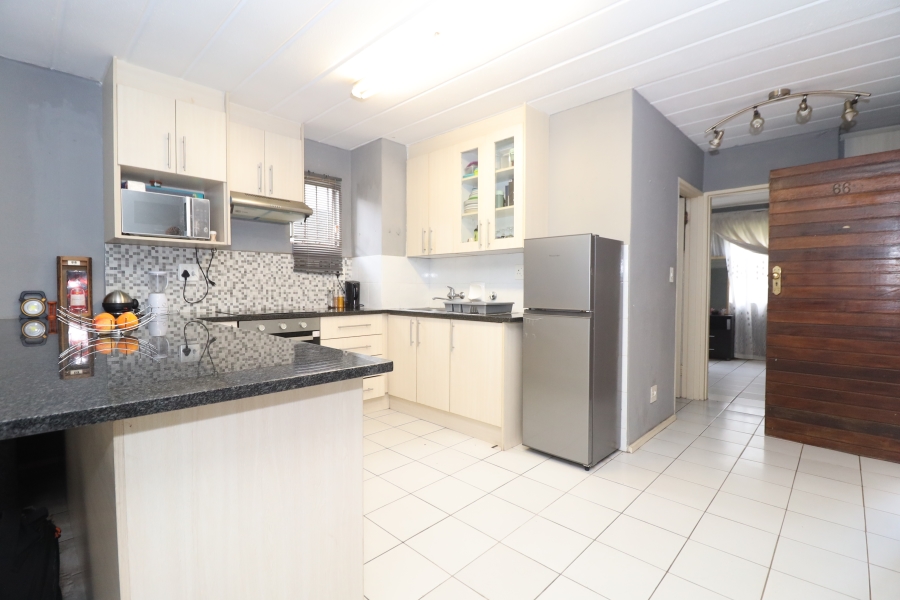 1 Bedroom Property for Sale in Melville Gauteng