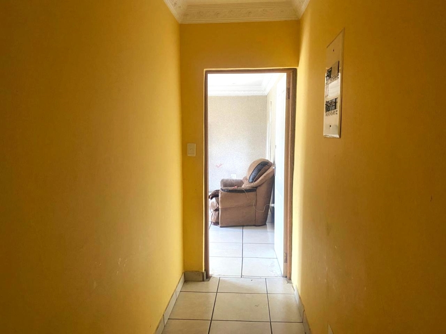 4 Bedroom Property for Sale in Klippoortje Gauteng