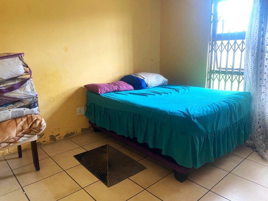 4 Bedroom Property for Sale in Klippoortje Gauteng