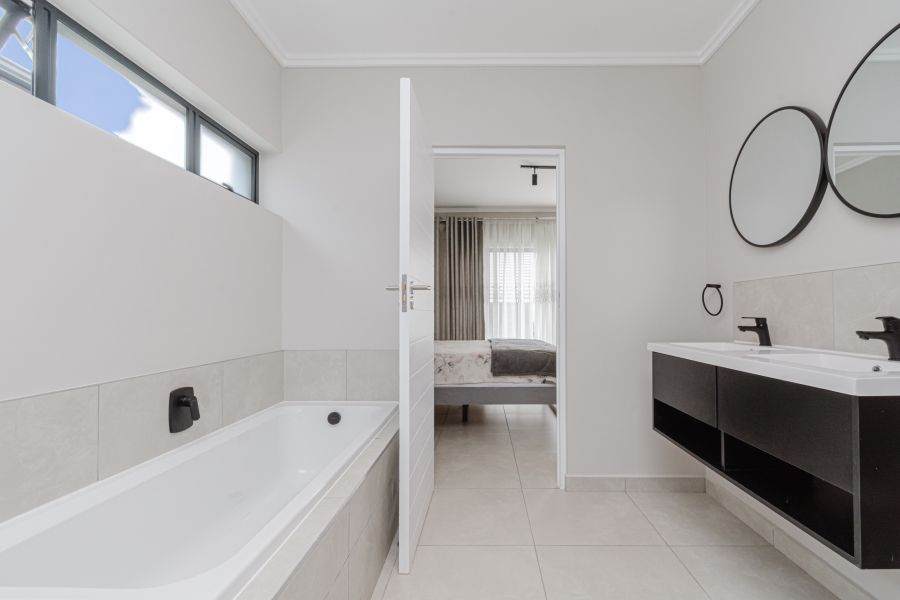 4 Bedroom Property for Sale in Bryanston Gauteng