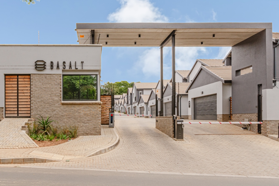 4 Bedroom Property for Sale in Bryanston Gauteng