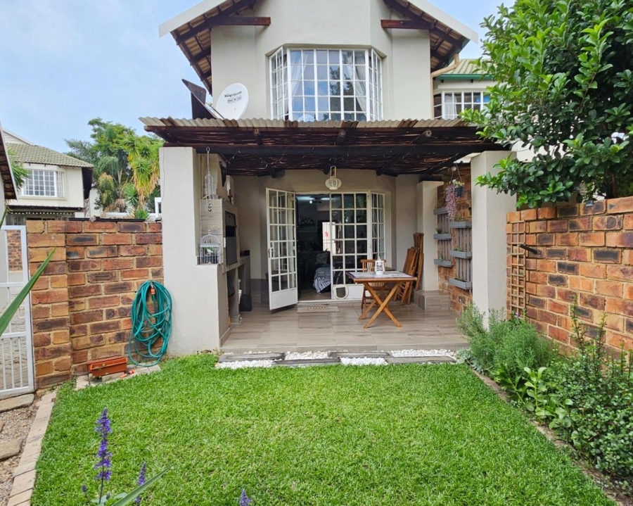 2 Bedroom Property for Sale in Wapadrand Gauteng