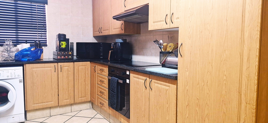 3 Bedroom Property for Sale in Paramount Estate Gauteng