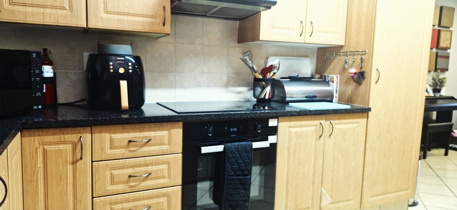 3 Bedroom Property for Sale in Paramount Estate Gauteng